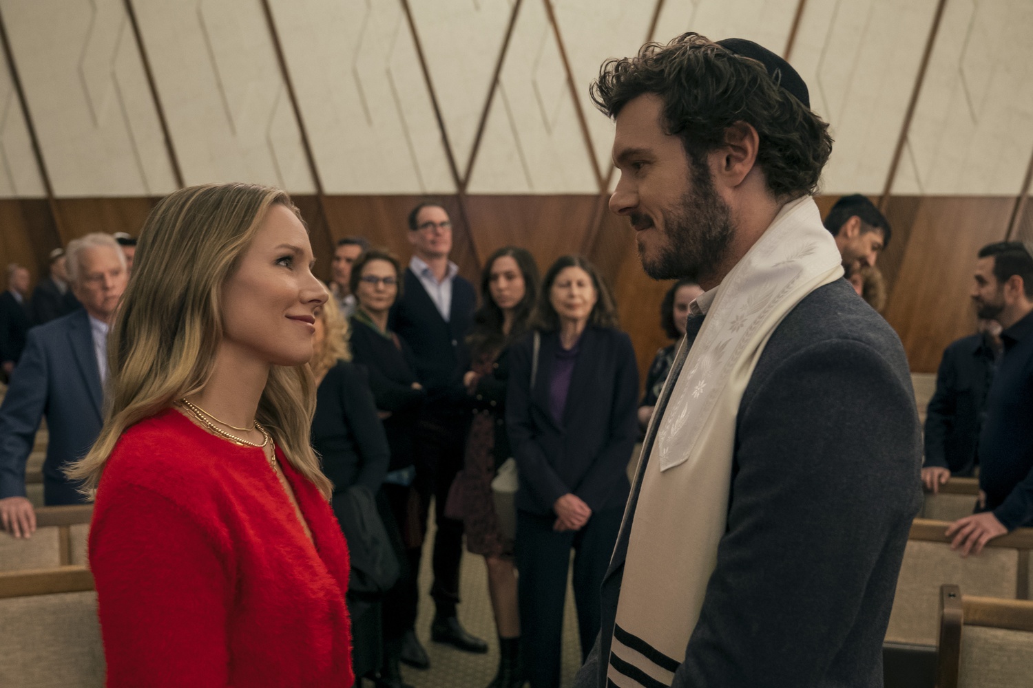 Kristen Bell as Joanne, Adam Brody as Noah in episode 2 of 'Nobody Wants This.'