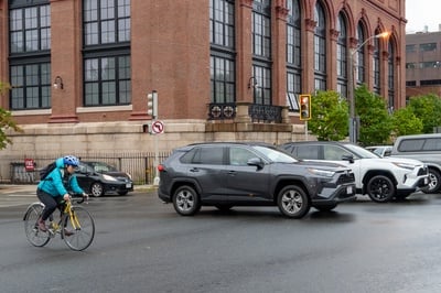 Cover image for MIT Professor Dies in Bike Crash at Harvard Bridge Intersection