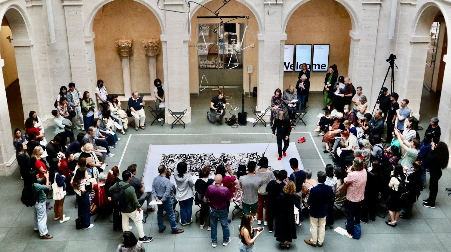 Wang Dongling Performs "Flying Flowers and Scattered Snow" at the Harvard Art Museums.