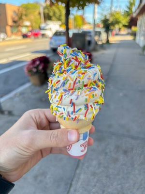 Cover image for Maple Creemee 2