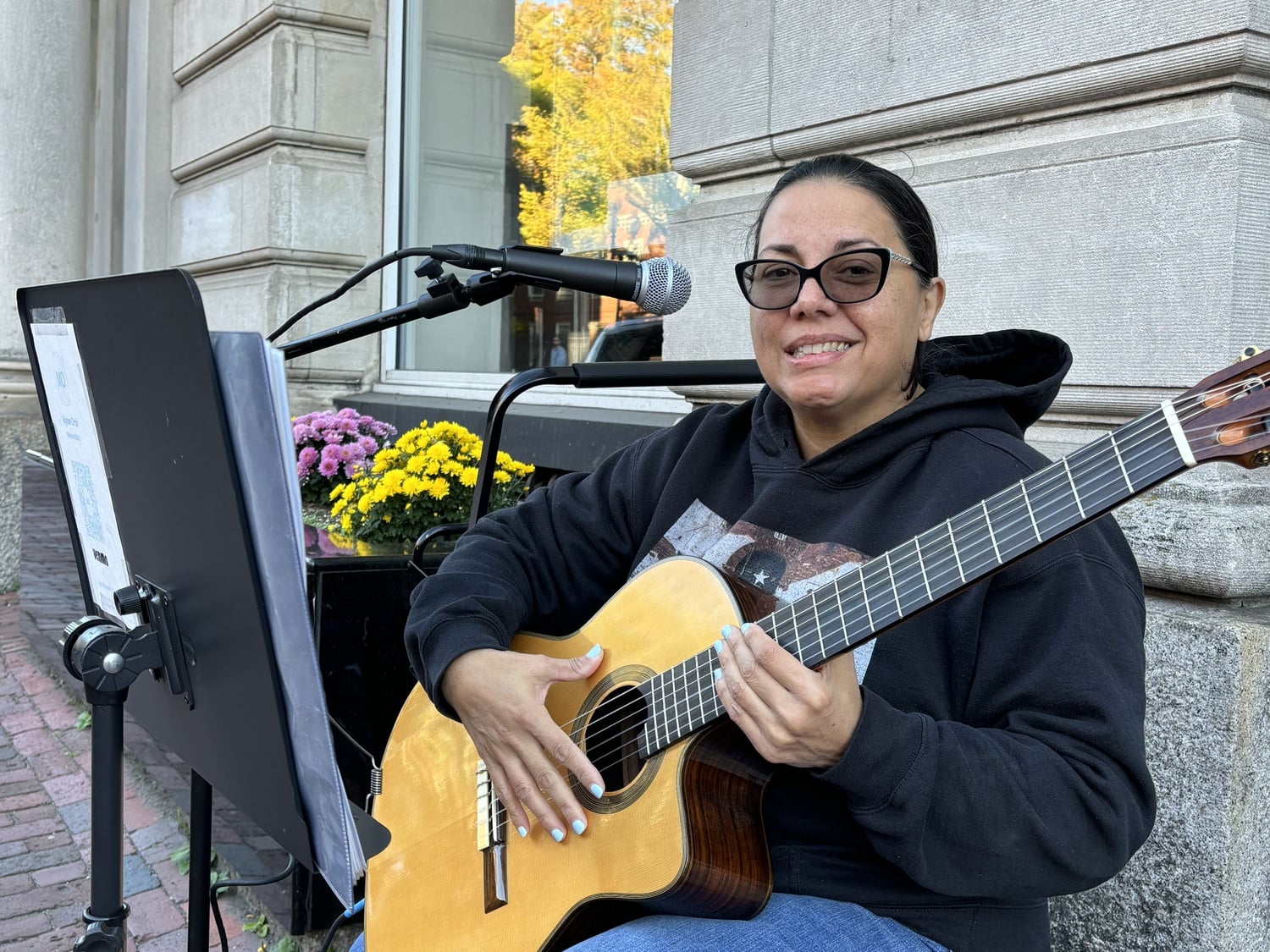 Myriam Ortiz, inspired by her Puerto Rican roots, often performs Caribbean and Latin American folk music.