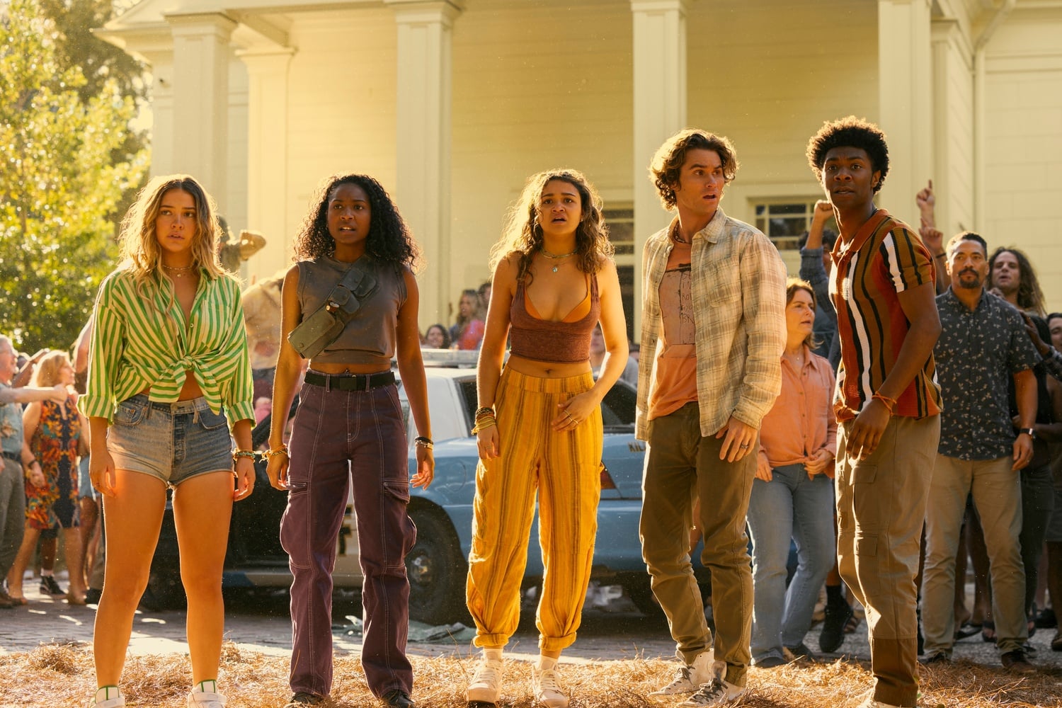 Madelyn Cline as Sarah Cameron, Carlacia Grant as Cleo, Madison Bailey as Kiara, Chase Stokes as John B, Jonathan Daviss as Pope in season four of "Outer Banks."