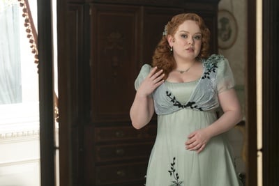 Cover image for 'Bridgerton' Glamour Still