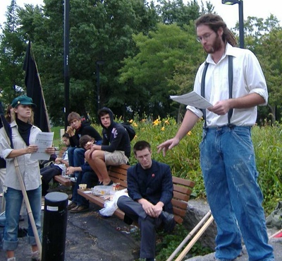 Cover image for Parade Reader