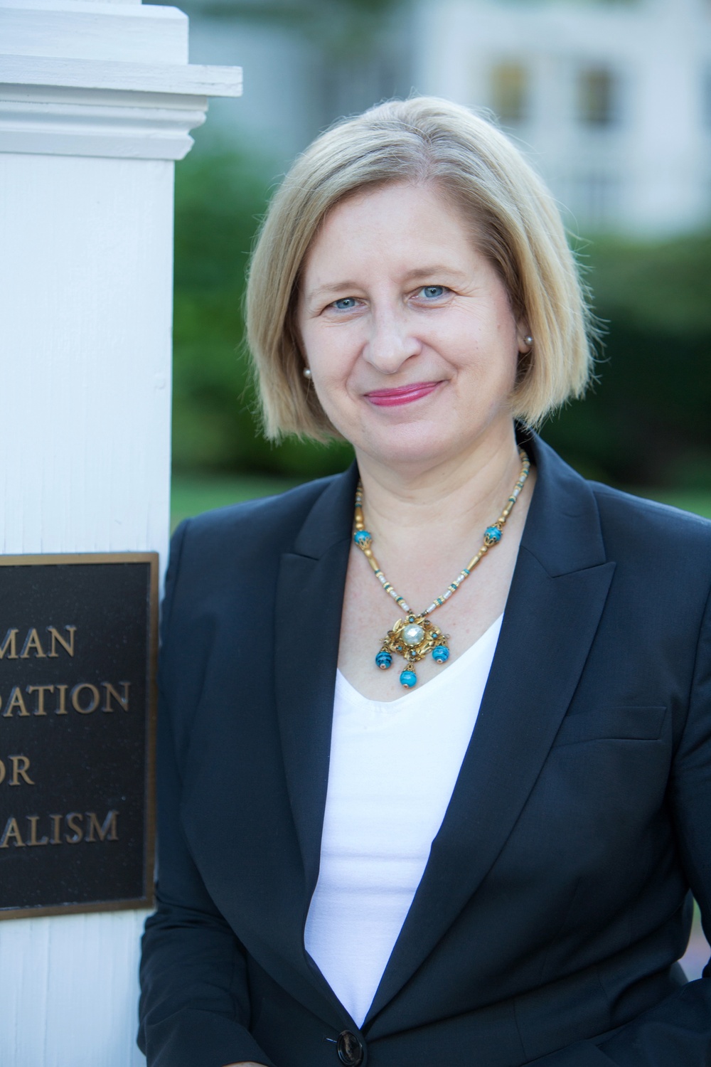 Outgoing Nieman Foundation curator Ann Marie Lipinski.