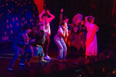 Cover image for '101 Damnations' Performance Photo