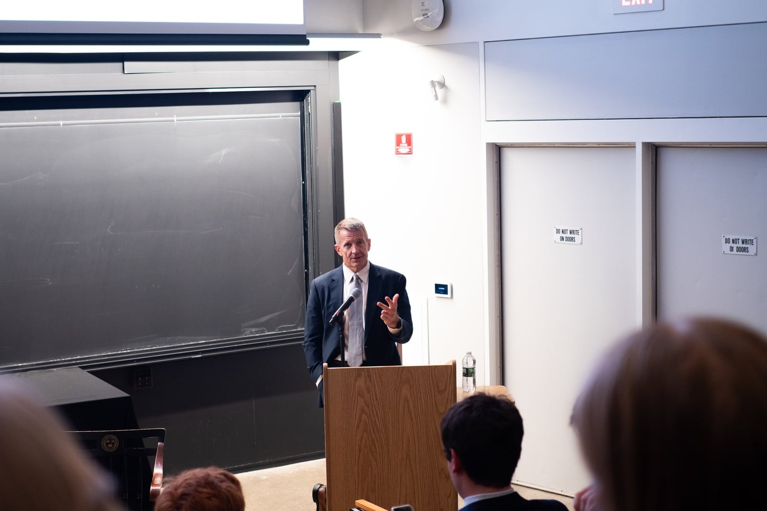Erik D. Prince speaks on privatized governance at talk with Harvard Republican Club.