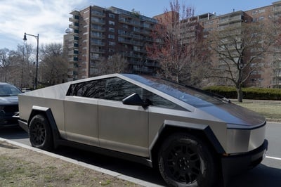 Cover image for Climate Accountability Group Calls On Harvard To Cut Ties with Lobbying Firm Connected To Tesla