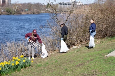 Cover image for 88 Pounds of Trash Collected at Eighth Annual Charles River Clean-Up