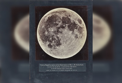 Cover image for Photographing the Moon: One Man’s Quest to Capture the Lunar Surface