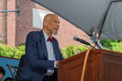 Cover image for Kareem Abdul-Jabbar Commends Harvard for Resisting Trump at Class Day