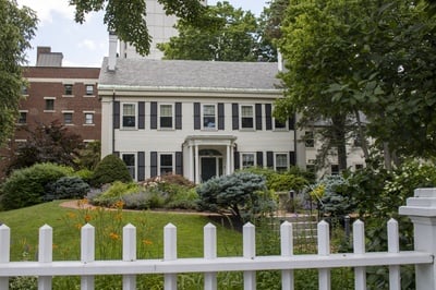 Cover image for Lippmann House