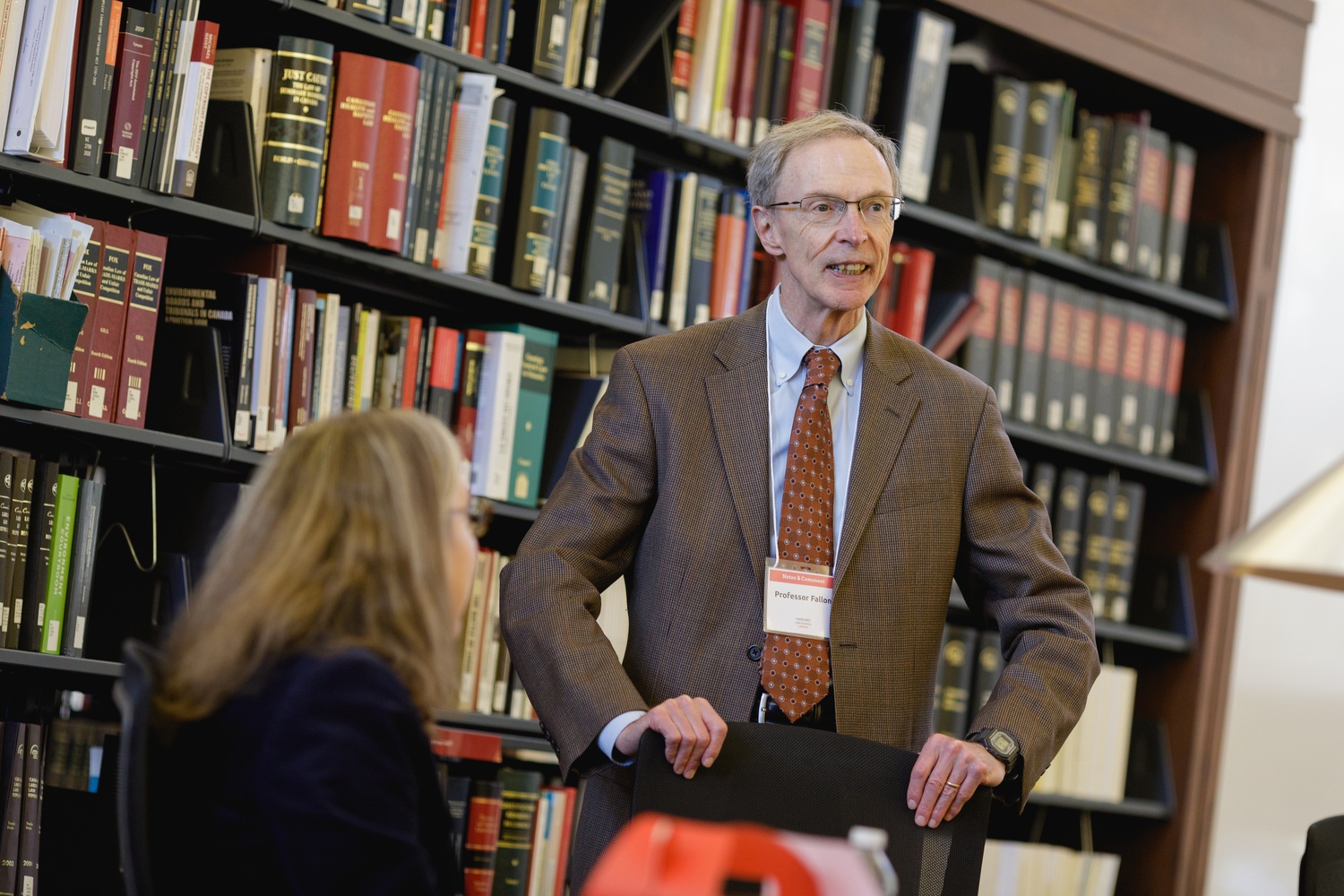 Richard H. Fallon Jr. in 2022 at the Harvard Law School Library’s Notes and Comment event, where faculty members provide advice to students working on writing projects.