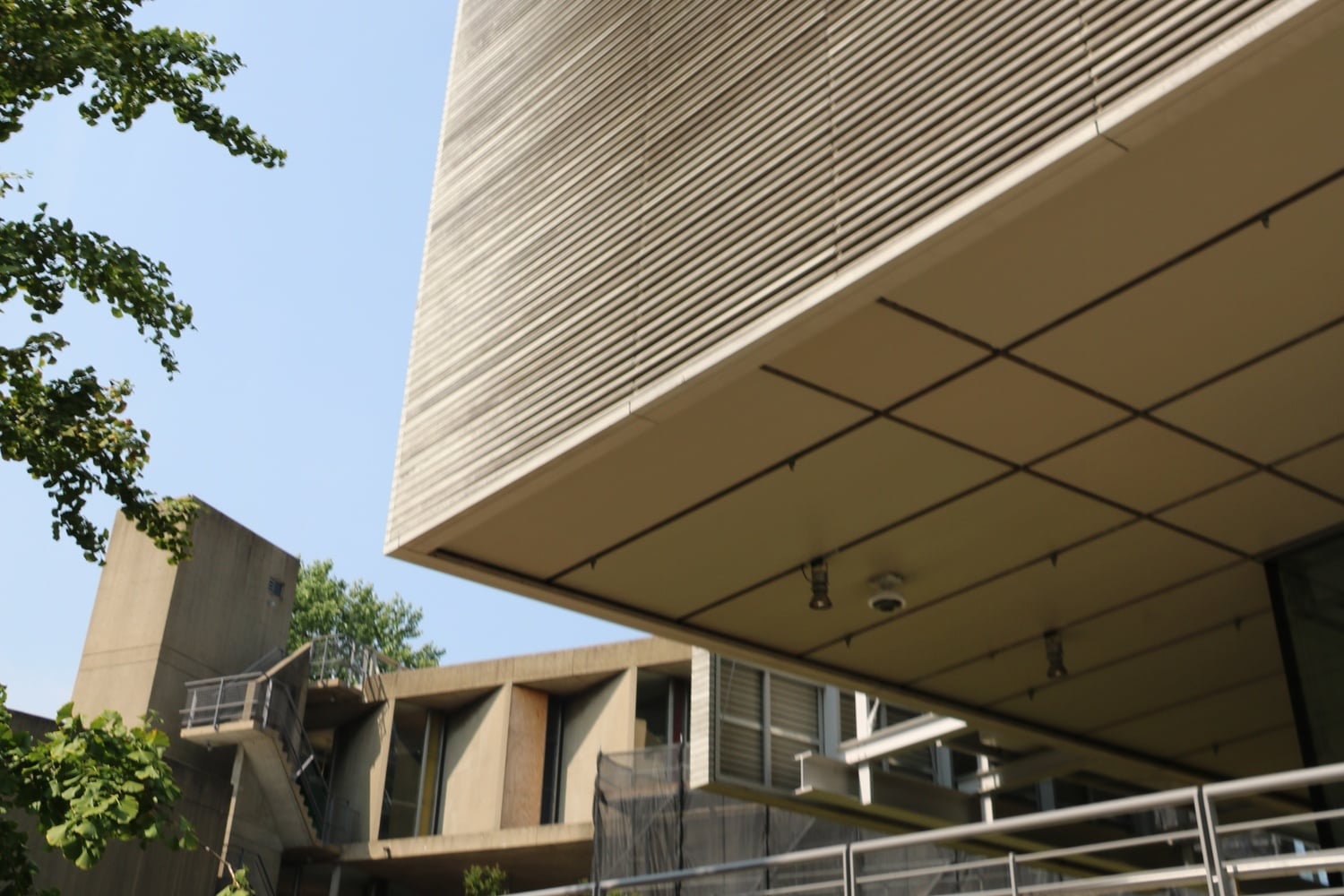 The Harvard Art Museums with the Carpenter Center in the background.