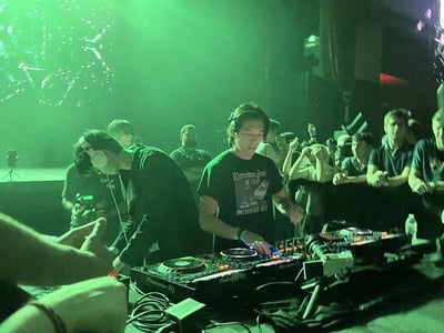 Cover image for Harvard DJ Duo Courantes Brings Improvised Currents to Boiler Room Benefit