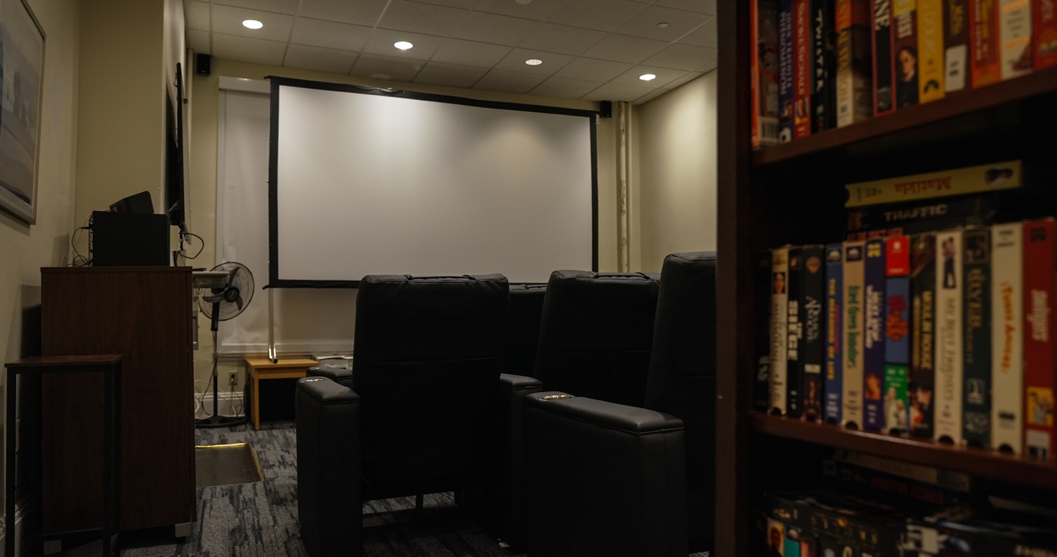 The student-run Golden Arm Theatre, is located in Eliot House and temporarily moved to the Fairfax Building.