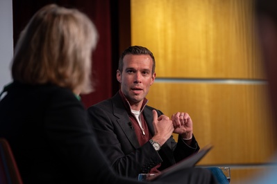 Cover image for Jon Favreau Slams Democrats at IOP for Ineffective Messaging During Trump Admin