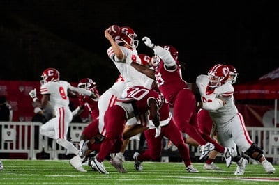Cover image for No. 22 Harvard Football Battles Past Cornell 34-10, Moves to 4-0