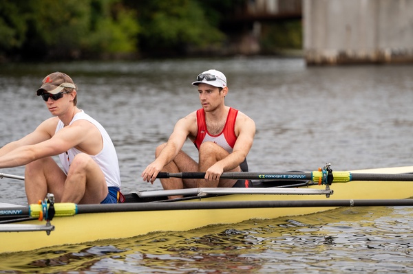 Cover image for ‘It’s Unbeatable’: Sam Davidson’s Experience as a Walk-On Rower