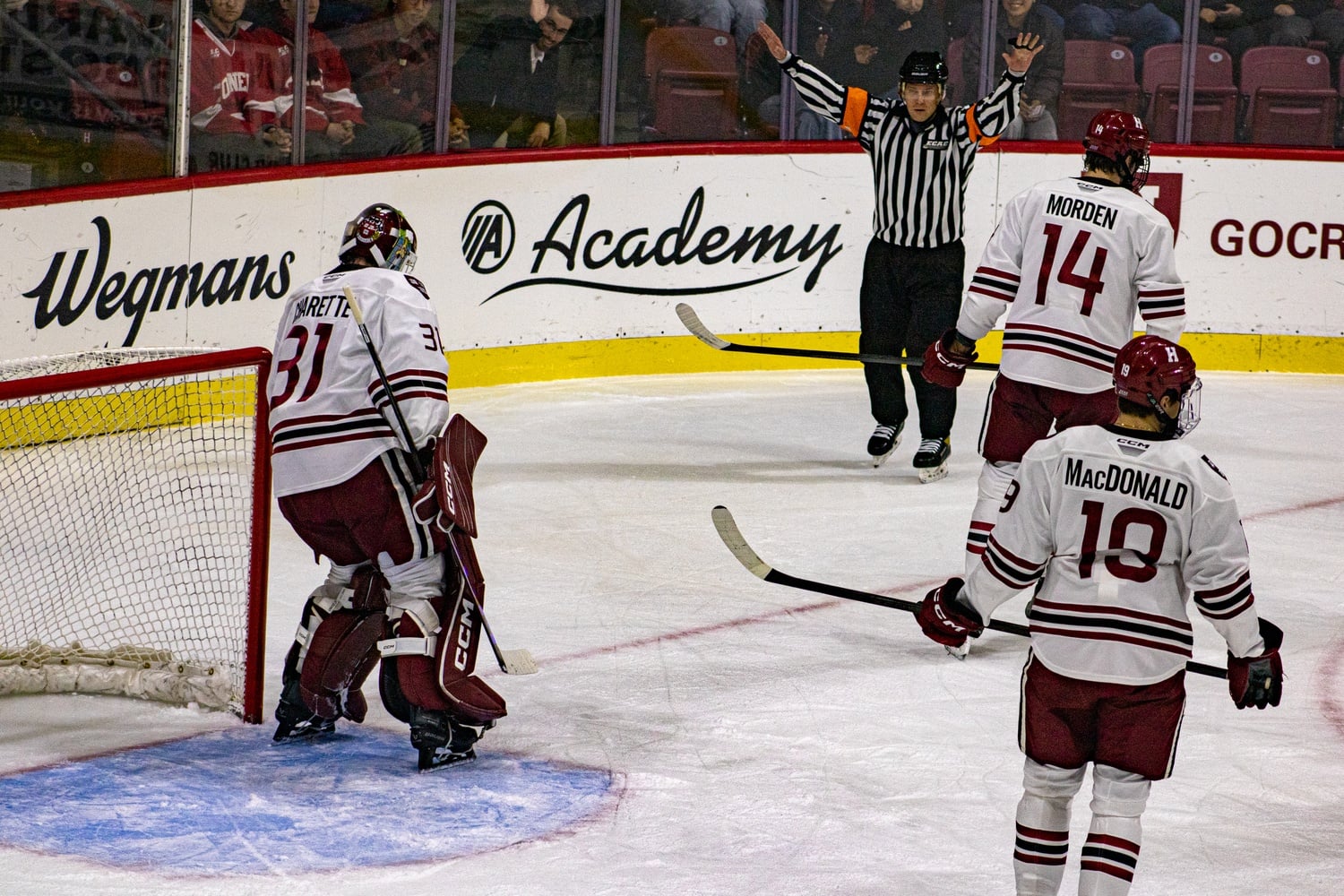 Harvard Men’s Ice Hockey Overcomes Colgate, Propels to 2-1 Opening ...