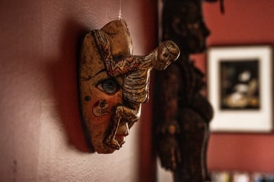 Cover image for Mask of La Malinche
