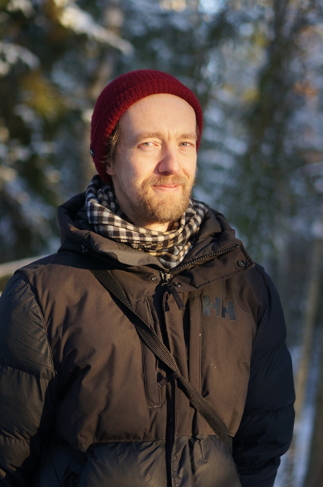 Jacek Smolicki, a Stockholm-based designer, researcher, and artist specializing in immersive environmental soundscapes, is Harvard’s 2026 Loeb/ArtLab fellow.