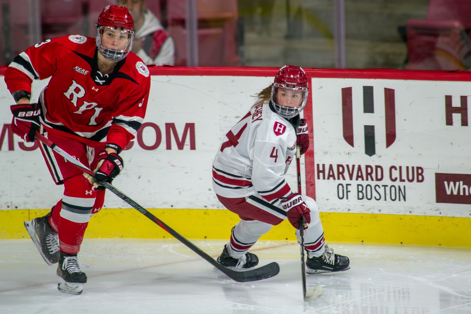 Morgan McGathey Looks For Pass | Sports | The Harvard Crimson