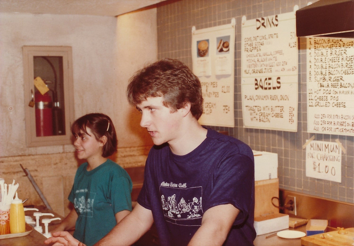 John Lutz ’84, manager, working the Quincy Grill counter.
