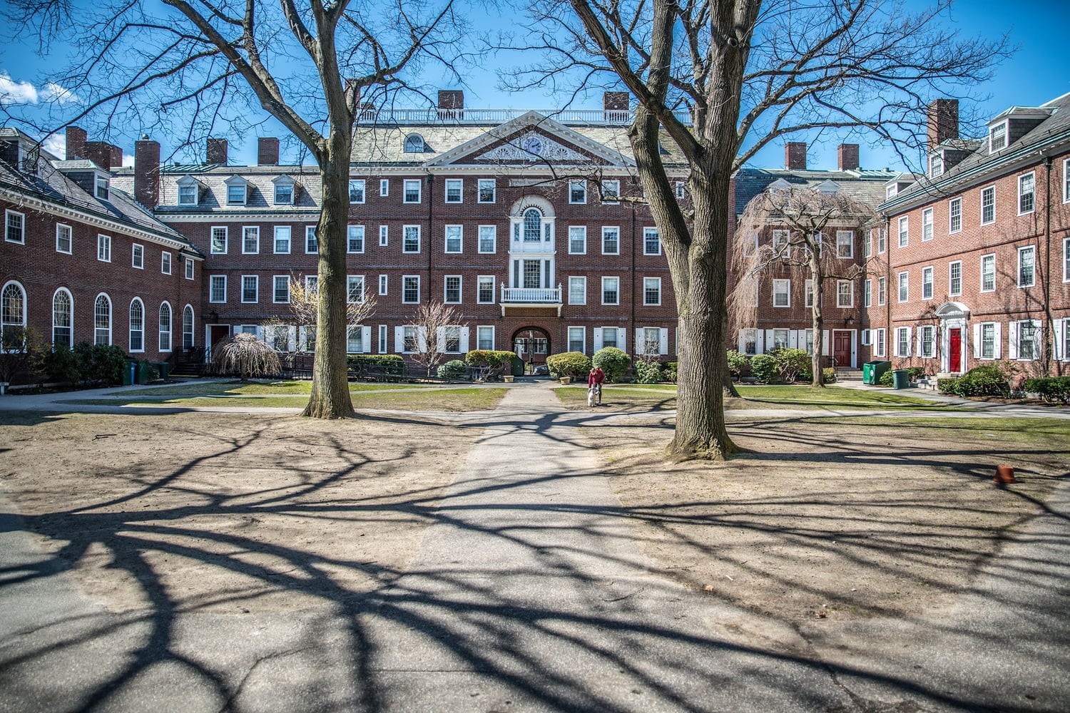 Kirkland House in 2018. The 2009 shooting of Justin D. C. D. Cosby occurred in the House's basement.
