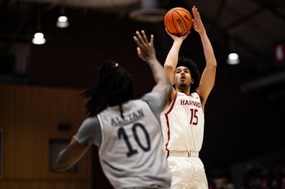 Cover image for Harvard Falls to Yale in Controversial Finish