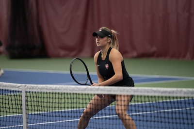 Cover image for Yakoff at the Net