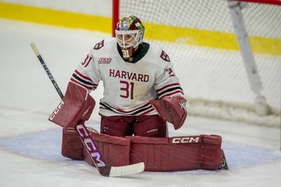 Cover image for Harvard Edged 3-1 By RPI, Sunk By Costly Penalties