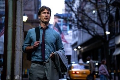 Cover image for ‘How to Make a Killing’ Review: Glen Powell Takes on A24