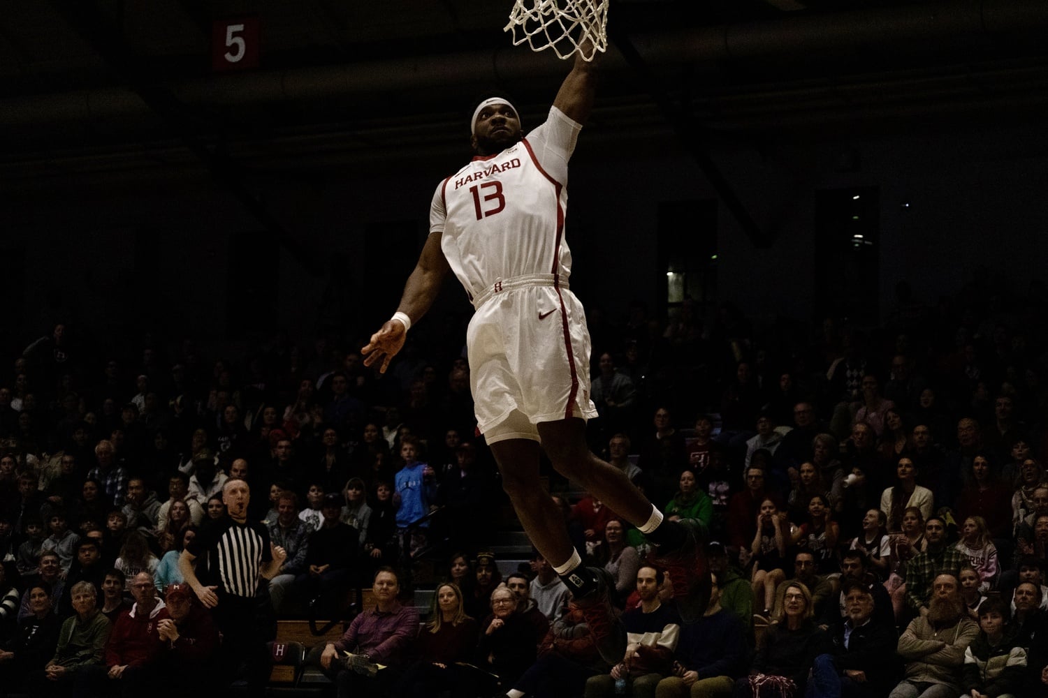 Captain Chandler Piggé scored 26 points against the Columbia Lions on senior day.