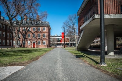Cover image for Quincy: The House and Host of Champions