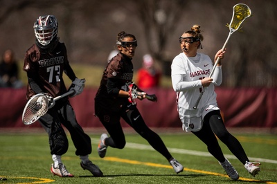 Cover image for Callie Batchelder Evades the Bears