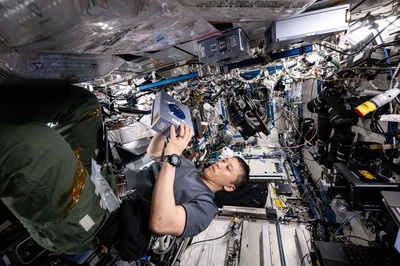Cover image for Navy SEAL and Astronaut Jonny Kim on Relearning Empathy and Awe