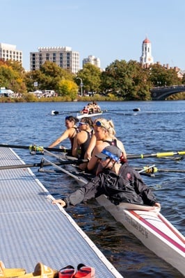 Cover image for Harvard-Radcliffe Lightweights Dominate Varsity 8 and Lightweight 8 at Knecht Cup