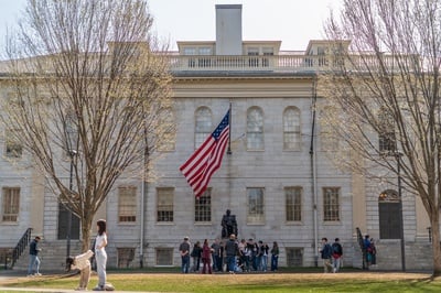 Cover image for I Led The Crimson. The News Transformed Harvard.