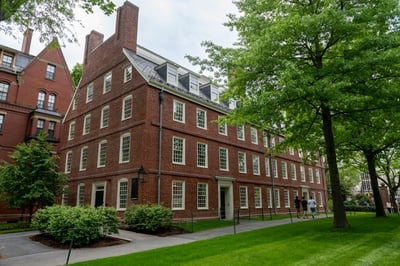 Cover image for Harvard Privately Weighs $500 Million Fundraising Push for Scientific Research