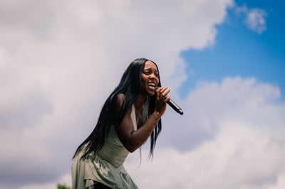 Cover image for From Governors Ball 2026: Sunday Soundbites With Rachel Chinouriri, Blood Orange, and Dominic Fike