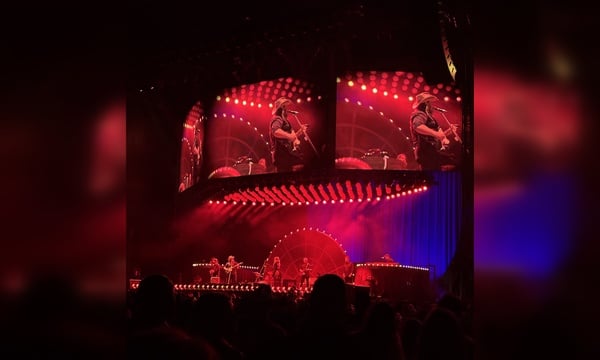 Cover image for Chris Stapleton Concert Review: A Masterclass in Musicianship