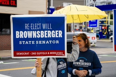 Cover image for Brownsberger Sign