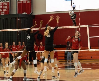 Cover image for Harvard Women’s Volleyball Goes Undefeated in Nonconference Play for the First Time in Program History