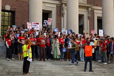 Cover image for HGSU-Protest-Widener