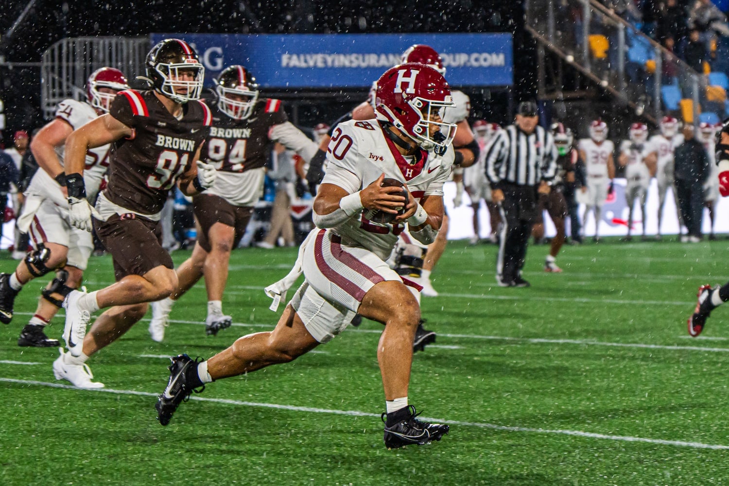 Senior running back Jordan Harris hustles down the field. 