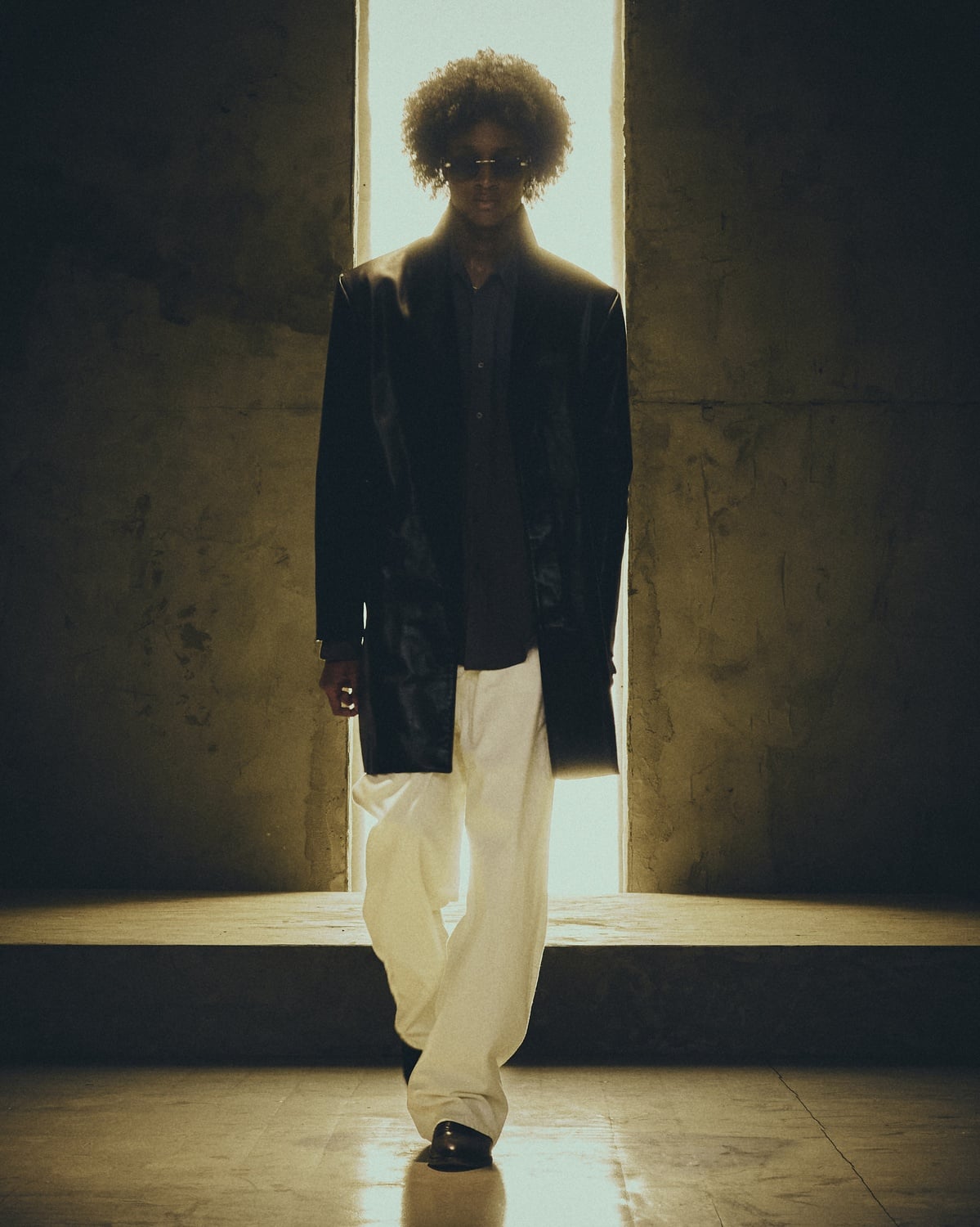 With 12 looks in total, Esmail’s collection of luxury menswear spanned across various distinct personas.