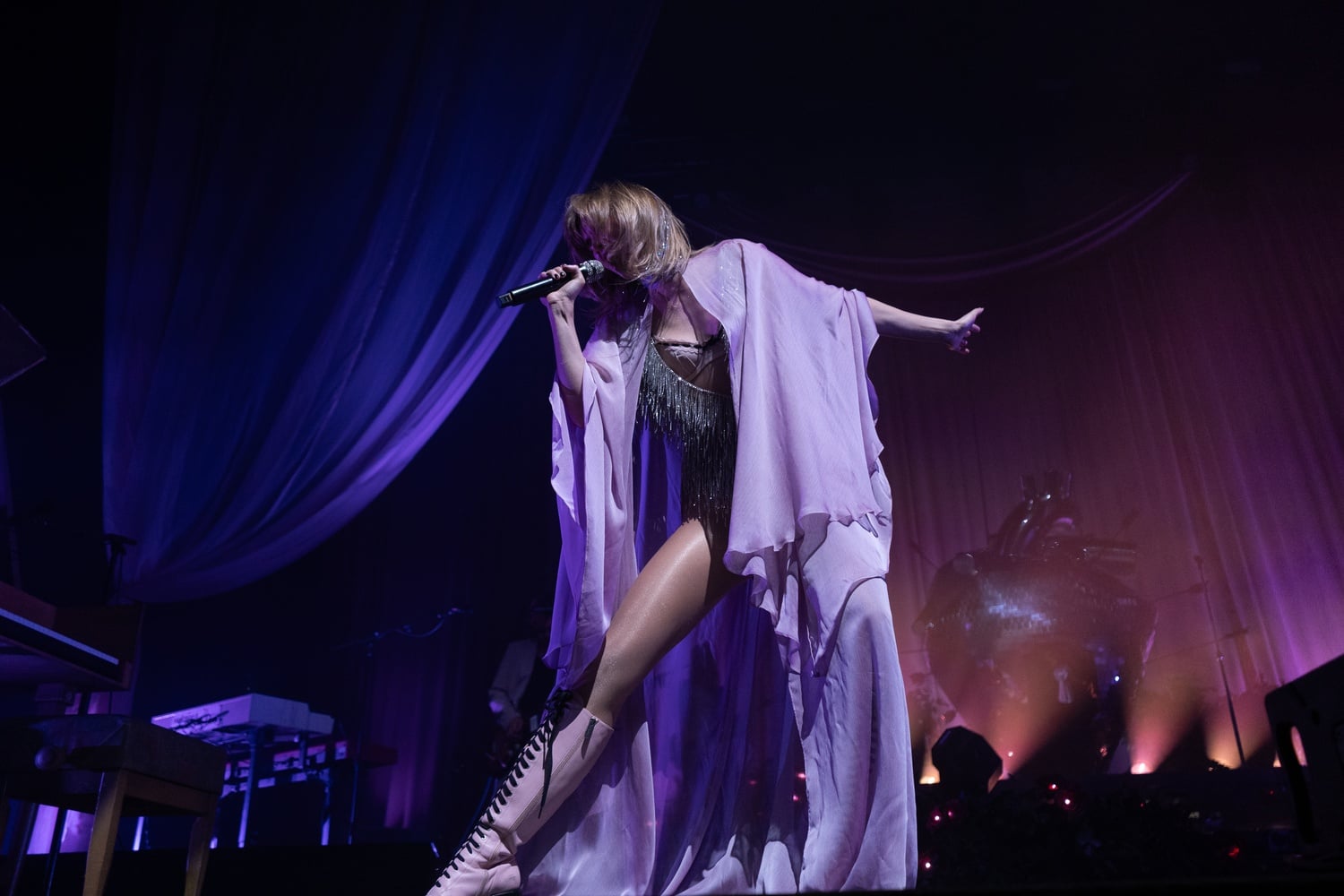 Suki Waterhouse performed at MGM Music Hall on Sept. 22.