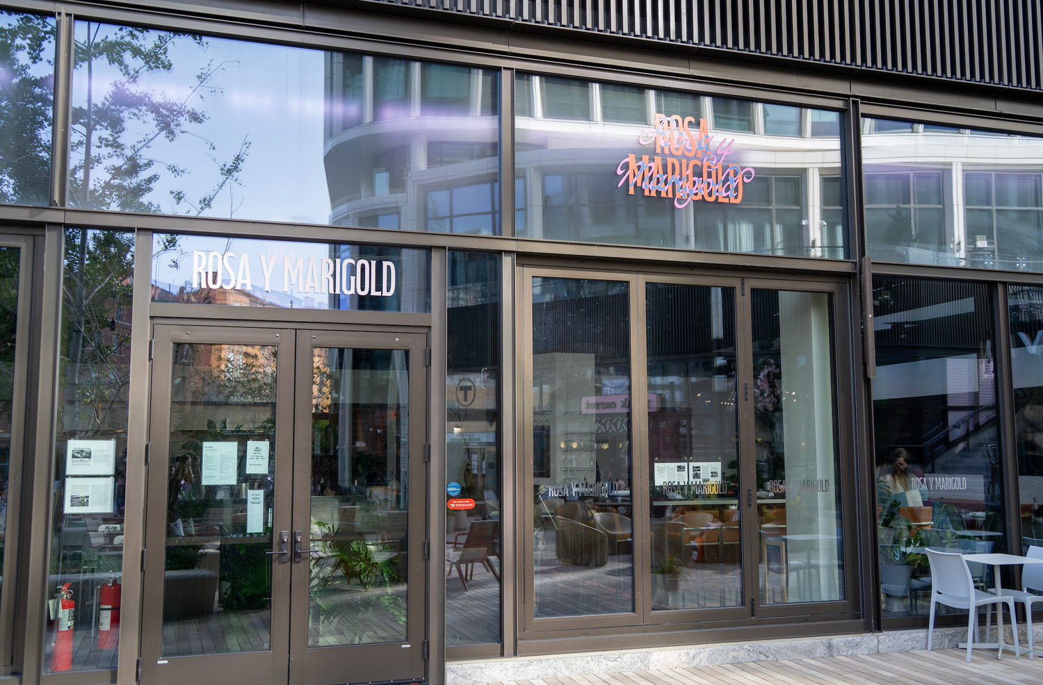 Rosa y Marigold can be found just off the bustling Newbury Street.